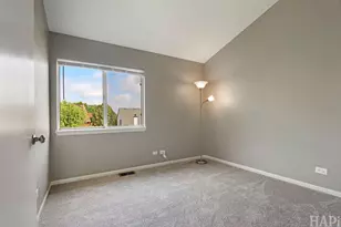 62 E Rustic Ln, Round Lake Beach, IL 60073 - Photo 11