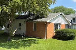 206 SW 6th St, Atlanta, IL 61723 - Photo 7