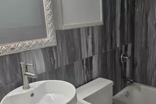 10425 S Hale Ave, Chicago, IL 60643 - Photo 3