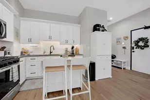 4437 N Broadway St, Chicago, IL 60640 - Photo 7
