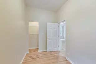 2323 N Cambridge Ave, Chicago, IL 60614 - Photo 11