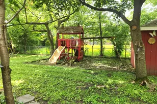1629 Holly Ln, Darien, IL 60561 - Photo 19