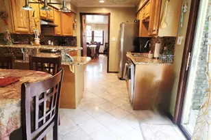 1629 Holly Ln, Darien, IL 60561 - Photo 7