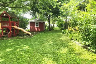 1629 Holly Ln, Darien, IL 60561 - Photo 21