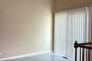 341 Jefferson Ct, Vernon Hills, IL 60061 - Photo 7