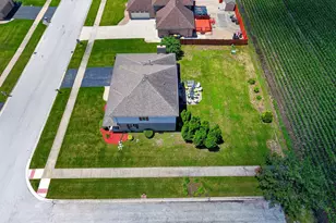1692 185th St, Lansing, IL 60438 - Photo 7