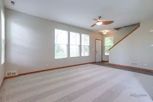 2636 Pond View Dr, Algonquin, IL 60102 - Photo 9