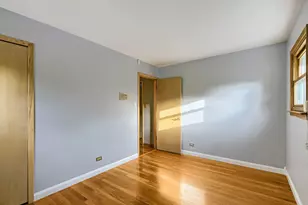 5839 Edward Dr, Oak Forest, IL 60452 - Photo 19