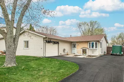 810 Oakton Avenue, Romeoville, IL 60446 - Photo 1