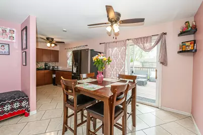 810 Oakton Avenue, Romeoville, IL 60446 - Photo 7