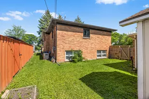 2196 Spruce Ave, Des Plaines, IL 60018 - Photo 35