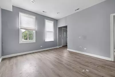 1615 S Komensky Avenue, Chicago, IL 60623 - Photo 17