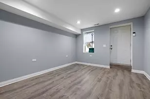 1615 S Komensky Ave, Chicago, IL 60623 - Photo 5