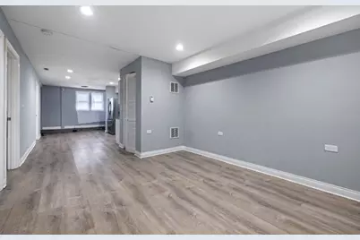 1615 S Komensky Avenue, Chicago, IL 60623 - Photo 9