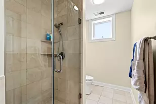 2510 W Irving Park Rd, Chicago, IL 60618 - Photo 17