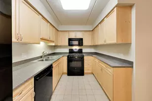 390 S Western Ave, Des Plaines, IL 60016 - Photo 15