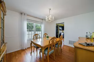 959 Hill Crest Dr, Carol Stream, IL 60188 - Photo 13