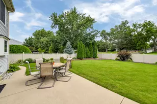 959 Hill Crest Dr, Carol Stream, IL 60188 - Photo 35