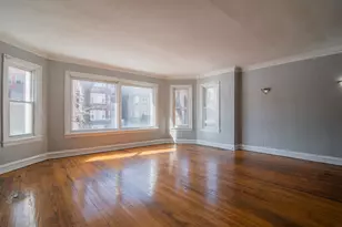 7841 S Kingston Ave, Chicago, IL 60649 - Photo 9
