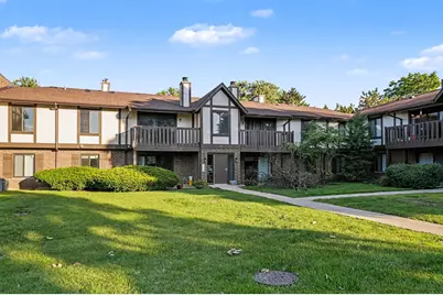 219 Uteg Street #E, Crystal Lake, IL 60014 - Photo 1