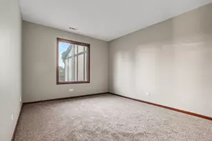 219 Uteg St, Crystal Lake, IL 60014 - Photo 11