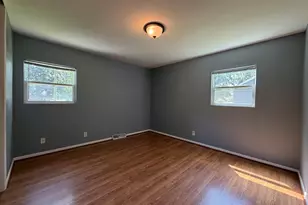111 Meadow Ave, Woodstock, IL 60098 - Photo 5
