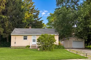 111 Meadow Ave, Woodstock, IL 60098 - Photo 11