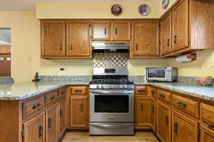 5327 Forest Trail, Oak Forest, IL 60452 - Photo 11
