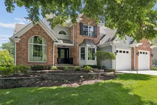 5401 Challen Pl, Downers Grove, IL 60515 - Photo 1