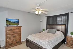 8124 W 169th St, Tinley Park, IL 60477 - Photo 13