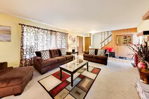 18026 State Line Ave, Lansing, IL 60438 - Photo 7