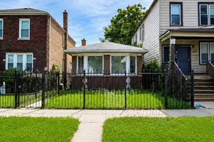 8635 S Burnham Ave, Chicago, IL 60617 - Photo 1