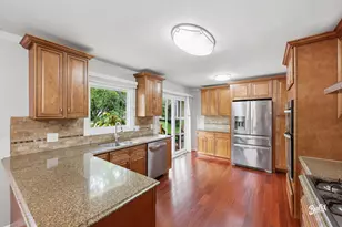 750 Dunhill Dr, Buffalo Grove, IL 60089 - Photo 5