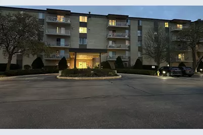 110 W Butterfield Road #402S, Elmhurst, IL 60126 - Photo 17