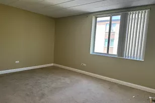 110 W Butterfield Rd, Elmhurst, IL 60126 - Photo 7