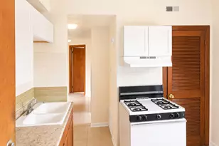 3560 W Cortland St, Chicago, IL 60647 - Photo 3
