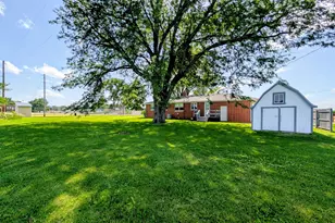503 N 1st St, Alpha, IL 61413 - Photo 3