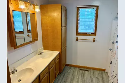 221 N George Street, Clifton, IL 61727 - Photo 25