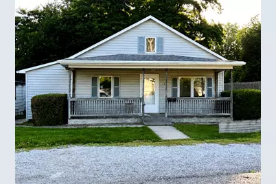 221 N George Street, Clifton, IL 61727 - Photo 1