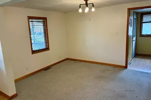 221 N George St, Clifton, IL 61727 - Photo 7