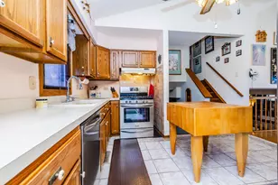 7924 W 79th Pl, Bridgeview, IL 60455 - Photo 3