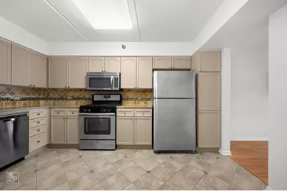 7041 W Touhy Avenue #406, Niles, IL 60714 - Photo 5