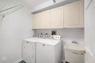 7041 W Touhy Ave, Niles, IL 60714 - Photo 13