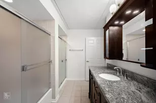 7041 W Touhy Ave, Niles, IL 60714 - Photo 9
