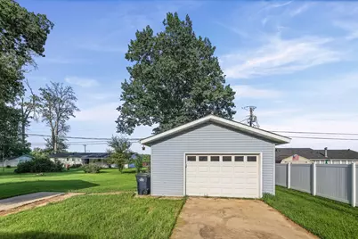 274 Oak Tree Avenue, Salem, IL 62881 - Photo 5