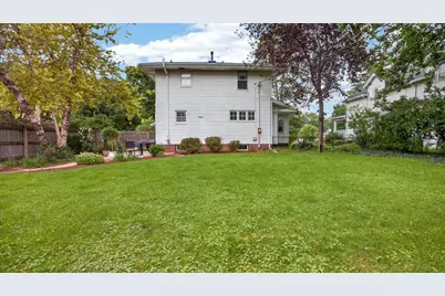 1605 E Taylor Street, Bloomington, IL 61701 - Photo 31