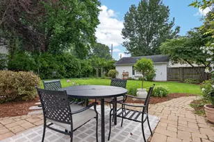 1605 E Taylor St, Bloomington, IL 61701 - Photo 35