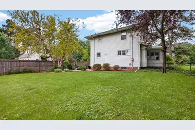 1605 E Taylor Street, Bloomington, IL 61701 - Photo 29