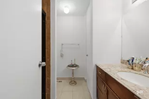 686 Mallard Ln, Deerfield, IL 60015 - Photo 15