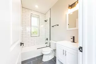 2658 W Cortez St, Chicago, IL 60622 - Photo 11